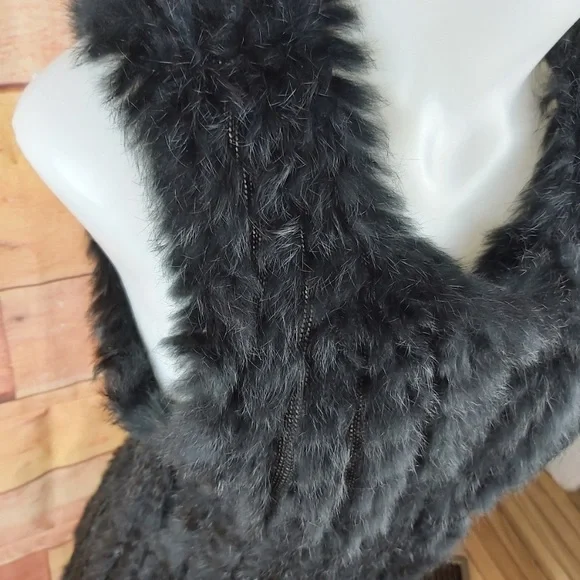 Black Genuine Rabbit Fur Vest - Picture 5 of 9